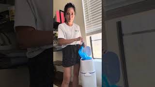 Changing Diaper Genie w refill cartridge nannylife [upl. by Deacon]