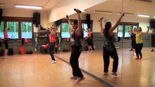 Zumba à Liège  reggaeton toning  Nicky Jam  Traversuras [upl. by Silvano]