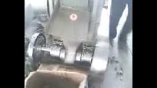 licorice rootroot cutting machine how to cut licorice root licoricebidragon [upl. by Lulu]