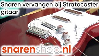 Snaren Vervangen bij een Stratocaster type Elektrische Gitaar  Snarenshopnl [upl. by Ataga]