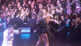 Jennifer Lopez au Morocco Mall 2 Im into you [upl. by Yanehc]