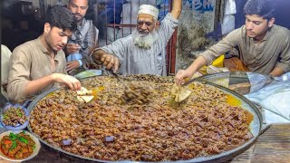 AMAZING HARD WORKING OLD MAN MAKING HEALTHY MUTTON TAWA KALEJI [upl. by Damle]