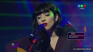 Mon Laferte  Mi buen amor  Estudio MTV  Telefe  Staff de noticias [upl. by Hekking]