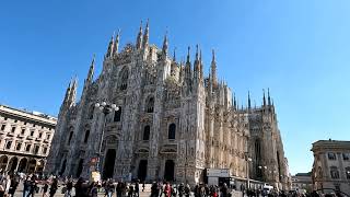 Cathedral Square Milan Italy  Piazza del Duomo Milano4K [upl. by Lillian406]