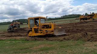 caterpillar d4c vintage dozer car link club muck shifting weekend sibbertoft 2024 [upl. by Goldi]