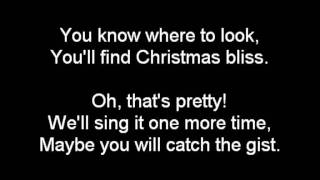 English Penguins of Madagascar  It Aint Perfect But Its Christmas Lyrics [upl. by Kenwrick73]