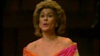 Dame Kiri Te Kanawa sings quotVado ma dovequot K583  Mozart  Nobel Jubilee Concert [upl. by Eidak]