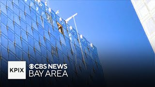 Glass pane falls from top of San Francisco skyscraper [upl. by Aisayn18]