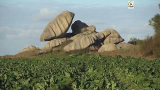 PLOUESCAT  🏜️ Plouescat et ses Rochers  BRETAGNE Télé [upl. by Irahk]