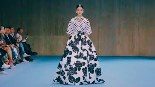 FASHION SHOW CAROLINA HERRERA SPRING SUMMER 2025 READYTOWEAR COLLECTION SS25  NYFW [upl. by Schmeltzer]