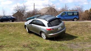 Infiniti FX 35 Small Offroad Test [upl. by Mendoza496]