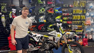 Husqvarna Te 300i 2022  Bike Prep  British Extreme Enduro  Cowm Leisure 2022 [upl. by Salena]