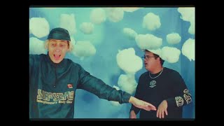 Dromedarios Mágicos  Tu cama feat McKlopedia Video Oficial [upl. by Abehsile976]