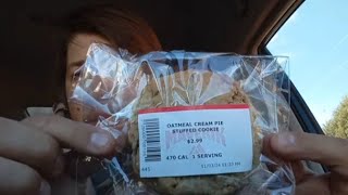 Review Maverick Oatmeal Cream Pie Stuffed Cookie [upl. by Mahseh648]