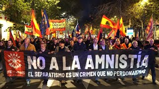 🇪🇸 La Falange marcha contra la amnistía separatista desde Génova hasta Ferraz Madrid 18 nov 2023 [upl. by Idnek]