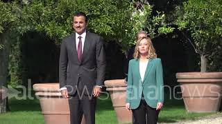 ItaliaQatar La premier Meloni riceve lEmiro Al Thani a Villa Pamphilj [upl. by Anilejna]