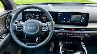 New KIA SORENTO FACELIFT 2024  INTERIOR details new INFOTAINMENT system amp DIGITAL COCKPIT [upl. by Iveksarap532]