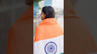 meet two beautiful girl in Marine Drive for independence photoshoot video india independenceday [upl. by Nedi]