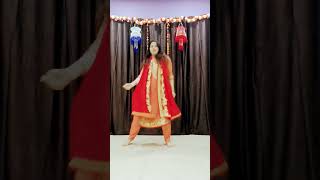 NI NACHLEHlove dancemusic hindisong dancesong song partymusic bollywood nachle dancingqueen [upl. by Refinnaj]