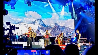 Ursprung Buam gemeinsam mit Andreas Gabalier in Kitzbühel A Steirermadl a Tiroler Bua [upl. by Dorlisa]