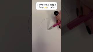 How normal people draw a circle Vs artists draw circle artist trending viralshorts [upl. by Paloma]