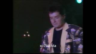 Falco  Auf der Flucht LIVE Rathausplatz 1986 [upl. by Ahsinaj]