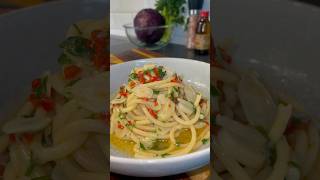 How to make Aglio e olio  Dinner 15 minutes ep1 dinnerideas spaghetti shorts [upl. by Ceil886]