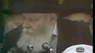 Niggun with the Rebbe Lekatchila Ariber [upl. by Stclair934]