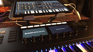 Komplete Kontrol S496188 Keyboard  How To Use With Your iPad or iPhone [upl. by Oryaj159]