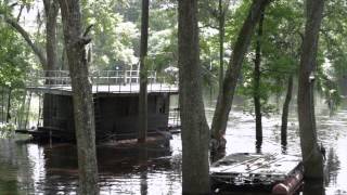 Suwannee River Houseboat [upl. by Hsreh]