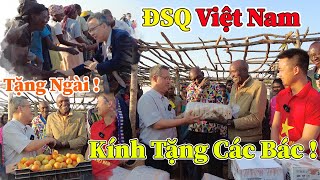 Công Giáp  Vinh Dự Đón Tiếp Đoàn Đại Sứ Quán Việt Nam Tại Nông Trại 4 Bản Dành Nhiều Phần Quà Lớn [upl. by Ardnoed34]