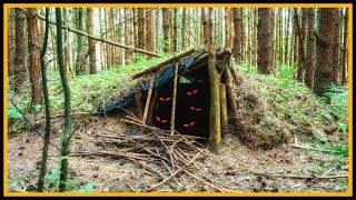 Bushcraft Camp S02E09 2 Jahre Grubenhaus  Lagerbau Outdoor Shelter [upl. by Erdnassac]