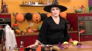 Video Ricetta di Halloween Mele Stregate Caramellate [upl. by Zaneski]