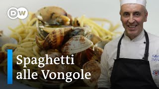 Traditional Spaghetti alle Vongole from Venice The Secret of the PERFECT Pasta  A Typical Dish [upl. by Biagi]