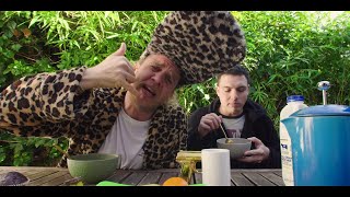 Jack Parow ft Loki Rothman  Altyd op Vakansie [upl. by Reynold729]