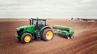 Sowing Oats  John Deere 7215R amp 750 Seed Drill [upl. by Baumann]