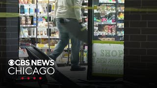 Thieves drag ATM out of grocery store on Chicagos north lakefront [upl. by Lihka106]