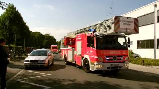 HLF 2  neue DLK mit Bullhorn  KTW FF Hilden [upl. by Odo]