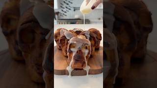 Spooky Skull Cinnamon Rolls💀🖤 halloween satisfying spooky recipe viral short fyp asmr ice [upl. by Giuseppe]