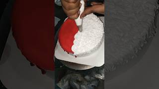 Red and white cake design ytshorts srikrishnafreshcakecakeideas trending viralshorts [upl. by Trevlac994]