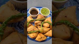 1 Samosa Kitne me padta hai ytshorts shorts samosa [upl. by Ayot305]