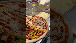 Martinoz Pizza has amazing varieties in Pizza They are also coming to the Mississauga Canada [upl. by Gnagflow542]