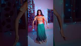 Laal bindi🥰🥰song dancedance hindisong shortvideos explore youtubeshortsviral [upl. by Nytsyrk]