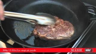 Tilberedning af 300g US RibEye på pande [upl. by Eilrahc]