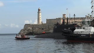 Submarino nuclear ruso sale de la bahía de La Habana  AFP [upl. by Deana804]