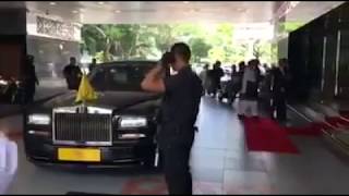 Malaysian King Agong Motorcade Arriving At The National Mosque [upl. by Filide]