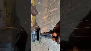 Steel Chain Cutting Technique MISTAKE Grinder cut welding welder [upl. by Tallie614]