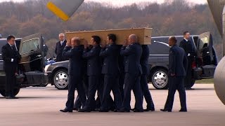 Ceremonie aankomst stoffelijke resten slachtoffers MH17 [upl. by Aynotel]