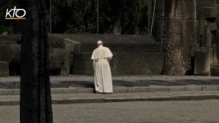 La prière en silence du Pape à Auschwitz [upl. by Notned515]