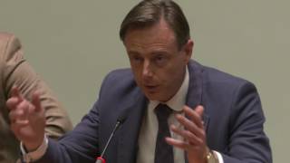 Panelgesprek met Bart De Wever bij boekvoorstelling Onvoltooid Vlaanderen [upl. by Grizelda]